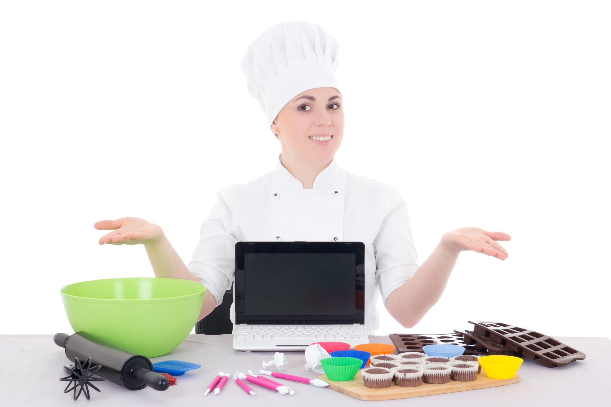 Lezione live: chef che spiega alla telecamera